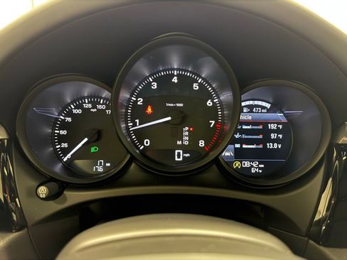 New 2026 Porsche Macan image 17