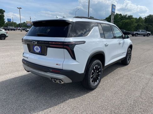 New 2026 Chevrolet Traverse Z71 w/ Enhanced Driving Package AWD/4WD image 5