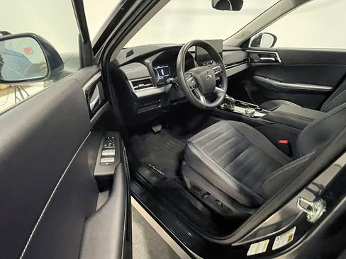 Used 2025 Mitsubishi Outlander AWD image 19