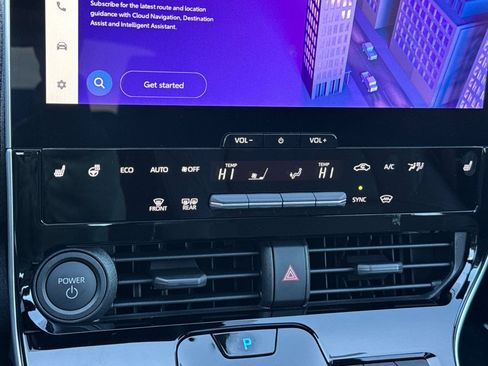 Certified 2025 Toyota bZ4X FWD image 25