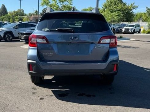 Used 2018 Subaru Outback 2.5i Premium AWD/4WD image 4