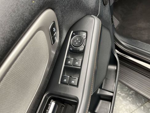 Used 2025 Ford Expedition Active AWD/4WD image 12