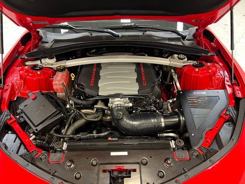 Used 2021 Chevrolet Camaro LT w/ Technology Package RWD image 29