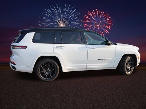 Certified 2024 Jeep Grand Cherokee L Summit AWD/4WD image 4