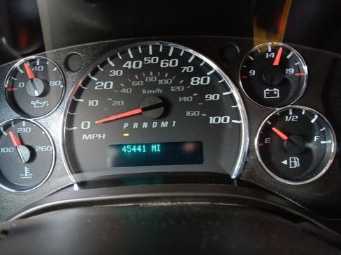 Used 2020 Chevrolet Express 3500 w/ Driver Convenience Package image 45