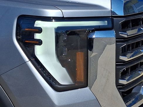 New 2026 GMC Sierra 2500 SLE w/ SLE Value Package; AWD/4WD image 9