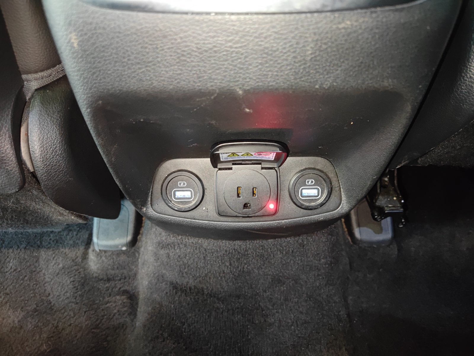 Used 2021 Hyundai Santa Fe Limited AWD/4WD image 28
