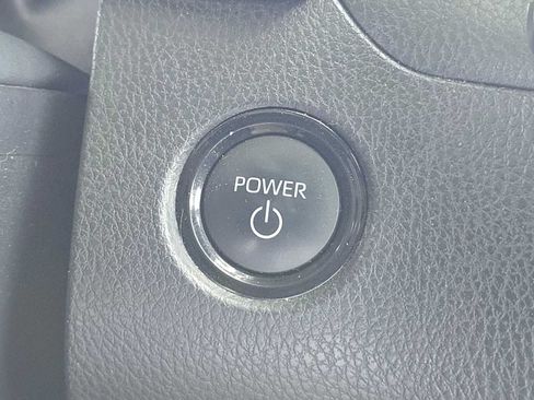 Used 2025 Toyota Camry SE FWD image 32