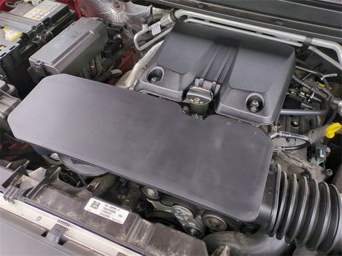 Certified 2024 Chevrolet Colorado W/T image 29