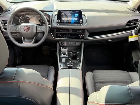 New 2026 Nissan Rogue SV AWD/4WD image 22