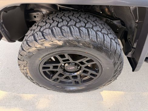 Used 2007 Toyota FJ Cruiser 4WD image 13