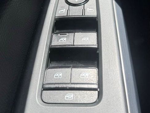 Used 2023 Nissan Pathfinder Rock Creek AWD/4WD image 18