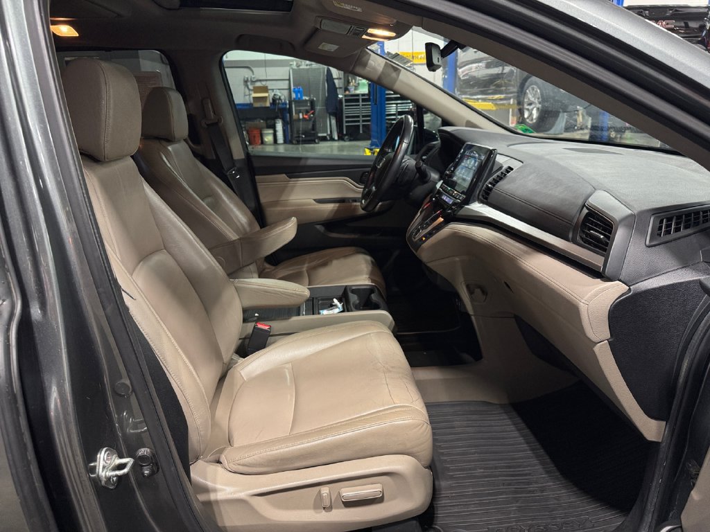 Used 2018 Honda Odyssey Touring image 21