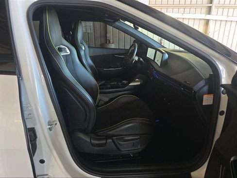Used 2023 Kia EV6 GT image 8
