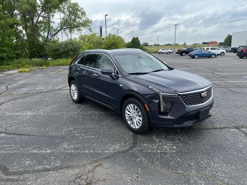 Used 2024 Cadillac XT4 Luxury w/ Cold Weather Package AWD/4WD image 1