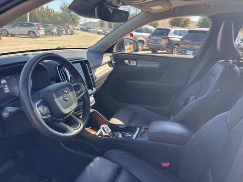 Used 2020 Volvo XC40 T5 Inscription w/ Protection Package Premier image 17