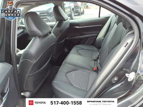 Used 2023 Toyota Camry SE FWD image 11