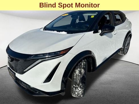 Used 2023 Nissan Ariya AWD image 5