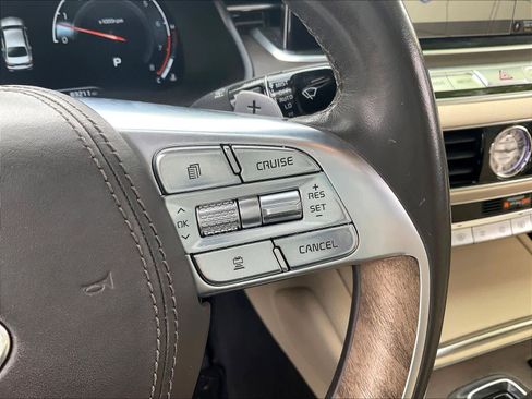 Used 2019 Kia K900 Luxury w/ VIP Package image 19
