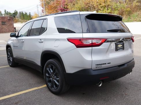 Used 2021 Chevrolet Traverse RS image 5