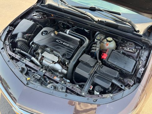 Used 2016 Chevrolet Malibu LT FWD image 22