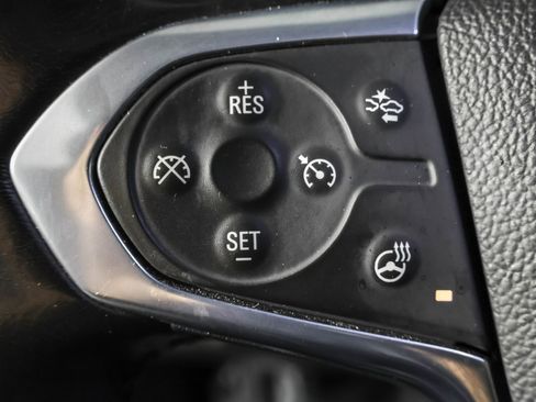 Used 2021 Chevrolet Traverse RS w/ LPO, Floor Liner Package image 23