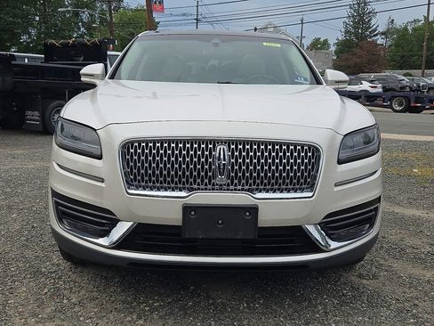 Used 2019 Lincoln Nautilus Reserve AWD/4WD image 2
