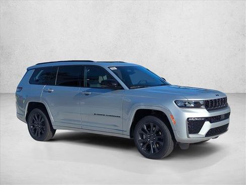 New 2026 Jeep Grand Cherokee L Limited AWD/4WD image 6