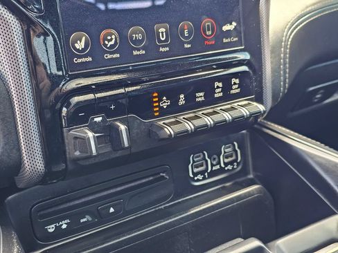 Used 2019 RAM 1500 Limited AWD/4WD image 34
