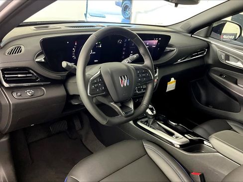 Used 2026 Buick Envista Sport Touring w/ Convenience I Package FWD image 16