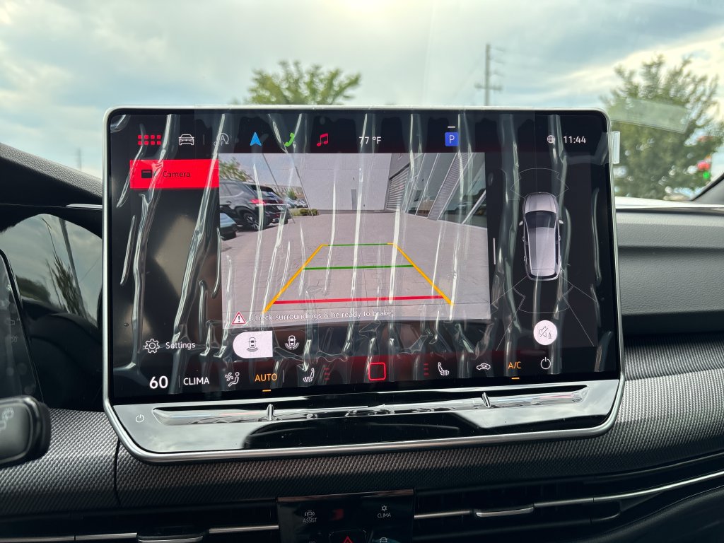 New 2026 Volkswagen GTI SE FWD image 18