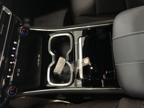 New 2026 Chevrolet Traverse RS w/ LPO, Floor Liner Package image 32