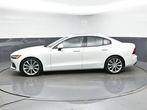 Used 2020 Volvo S60 T5 Momentum FWD image 6
