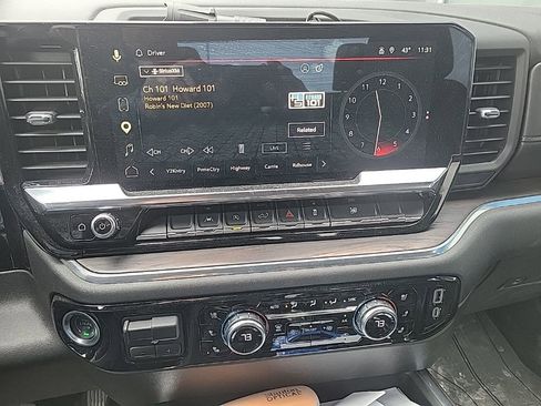 Used 2025 GMC Sierra 1500 SLT w/ SLT Convenience Package image 15