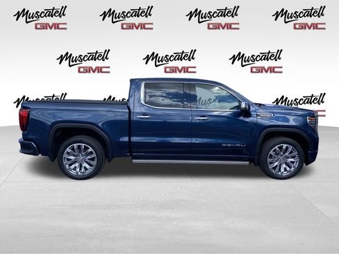 Used 2022 GMC Sierra 1500 Denali w/ Denali Reserve Package AWD/4WD image 8