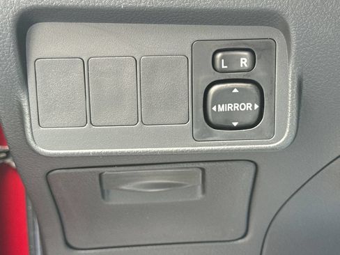 Used 2009 Toyota Corolla S FWD image 29