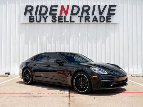 Used 2023 Porsche Panamera 4 Platinum Edition AWD/4WD image 8