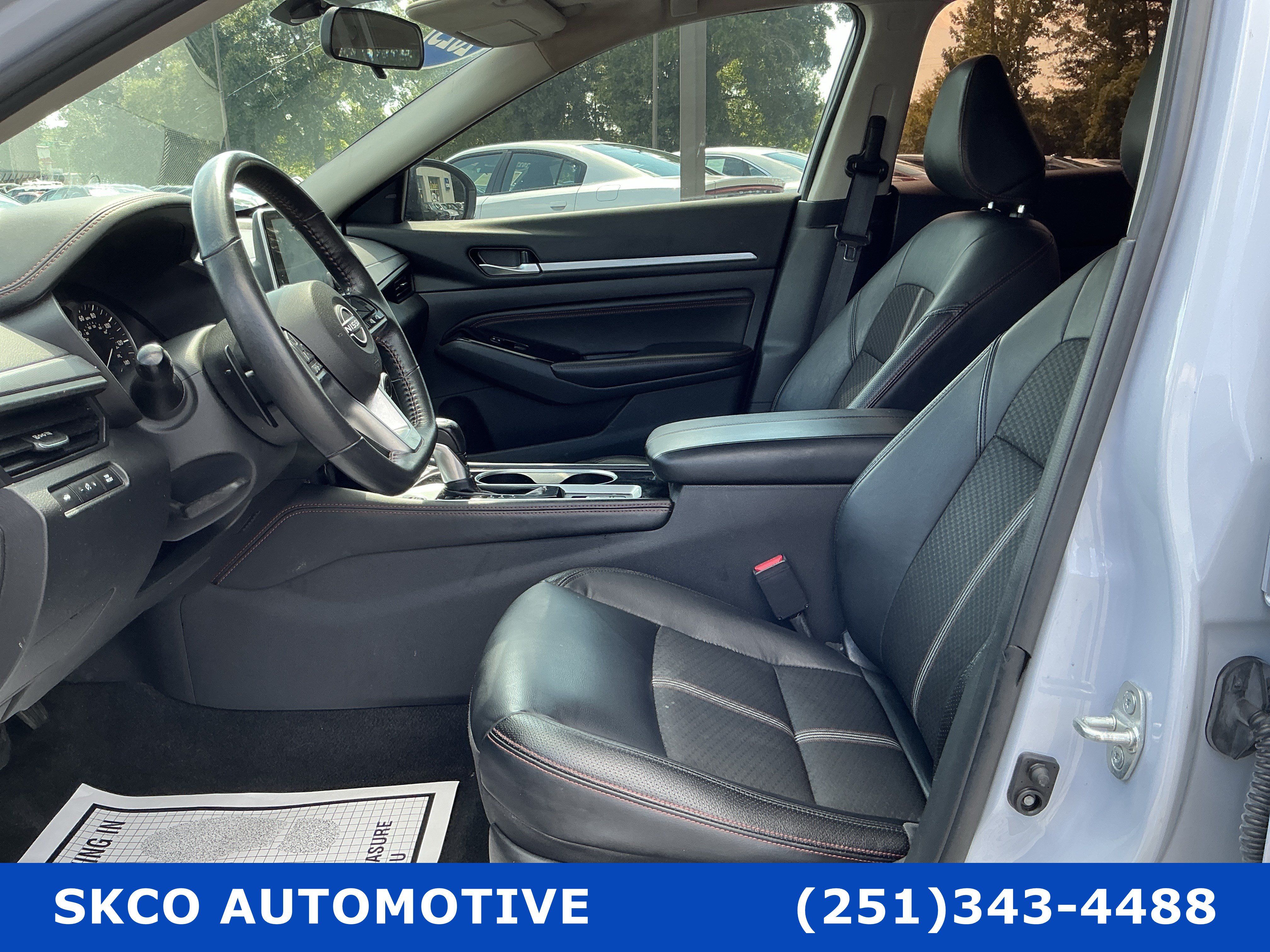 Used 2023 Nissan Altima 2.5 SR AWD/4WD image 11