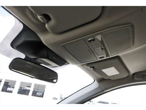 Certified 2026 Nissan Kicks SR FWD image 22