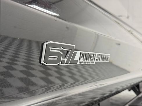 Used 2023 Ford F250 Lariat w/ Lariat Ultimate Package image 9