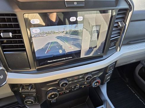 New 2026 Ford F250 XLT w/ XLT Premium Package AWD/4WD image 12