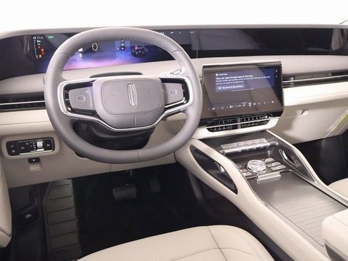 New 2026 Lincoln Nautilus Premier w/ Jet Appearance Package AWD/4WD image 2