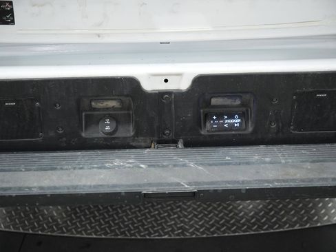 Used 2021 GMC Sierra 1500 AT4 w/ AT4 Premium Package image 12