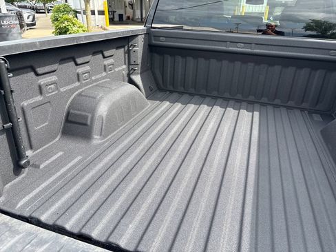 Certified 2026 GMC Sierra 1500 SLT AWD/4WD image 38