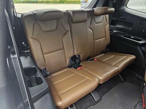 Used 2020 Kia Telluride SX w/ SX Prestige Package AWD/4WD image 27