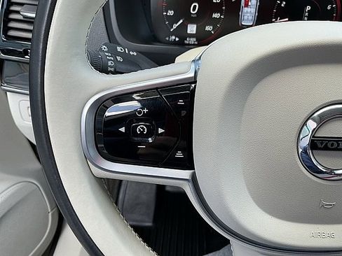 Used 2016 Volvo XC90 T6 Momentum w/ Momentum Plus Package image 29