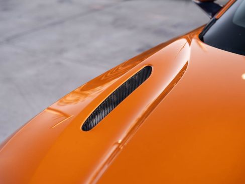 Used 2018 Aston Martin DB11 Coupe image 40