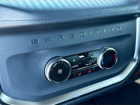 New 2025 Ford Expedition King Ranch image 18