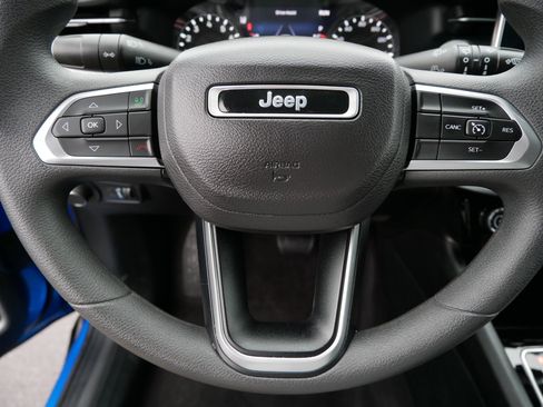 Used 2022 Jeep Compass Sport image 25