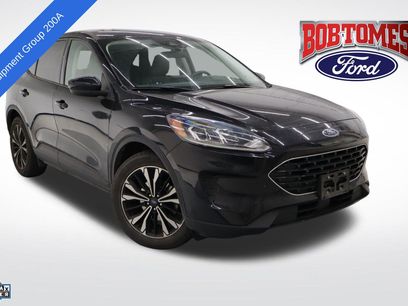 Used 2022 Ford Escape SE w/ SE Sport Appearance Package